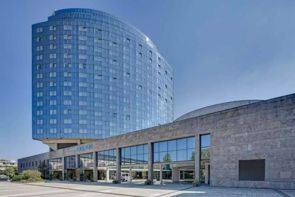 Architekturfoto vom Hotel Maritim in Ulm